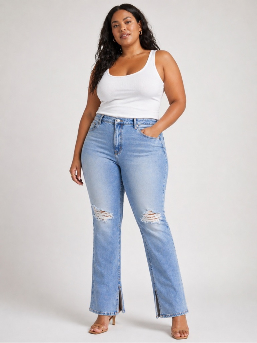 Good American Light Wash Distressed Women's Jeans - Classic Casual Fit